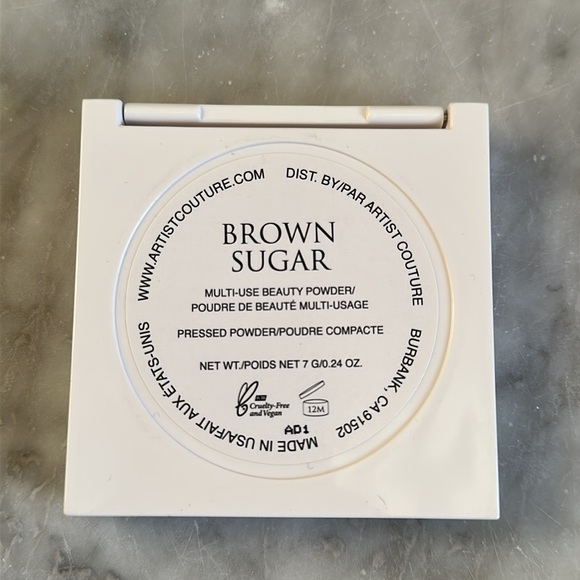 Artist Couture Multi-Use Beauty Powder Shade 5 Brown Sugar - Picture 4 of 4